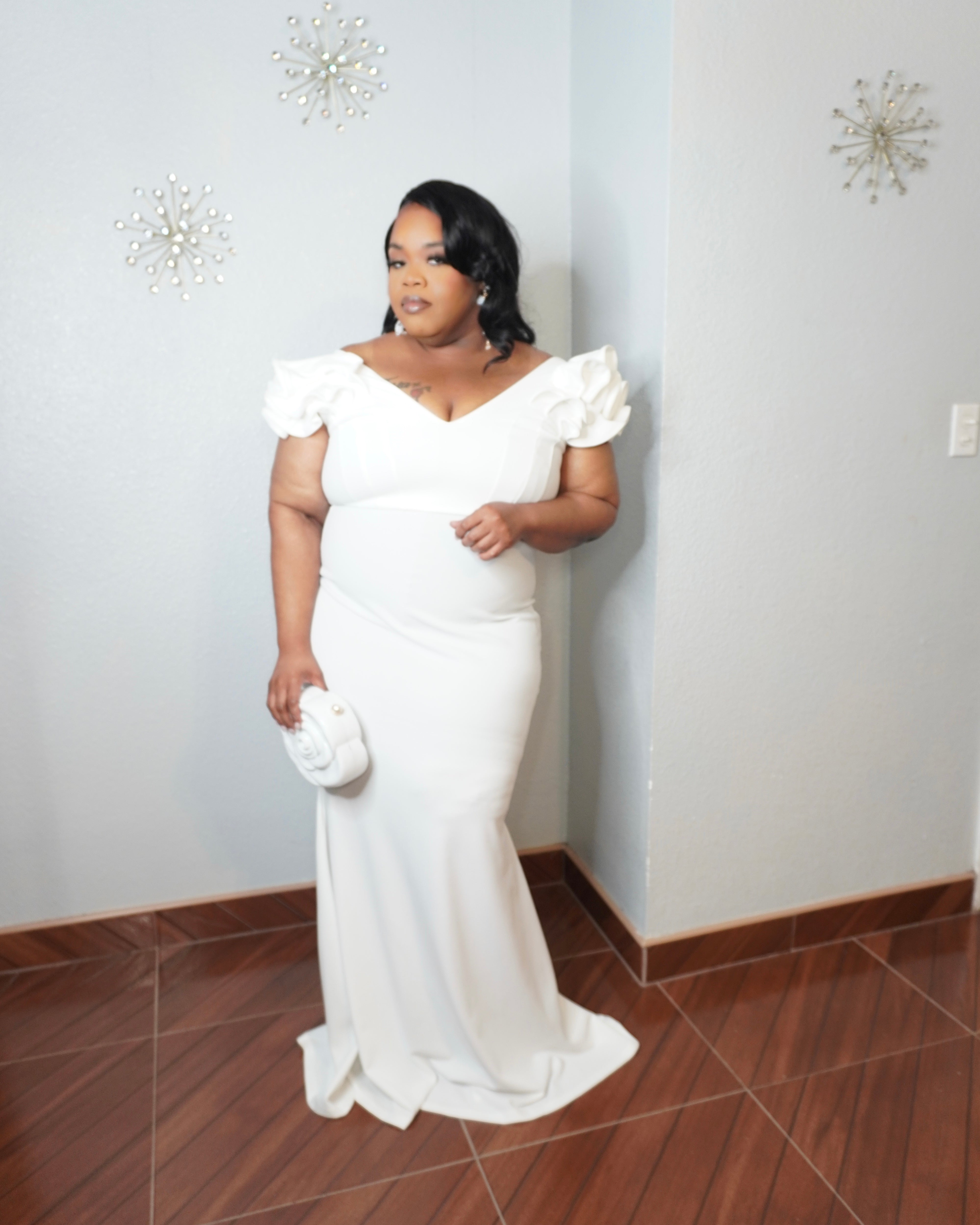 Elegant plus size white formal dress with mermaid hem