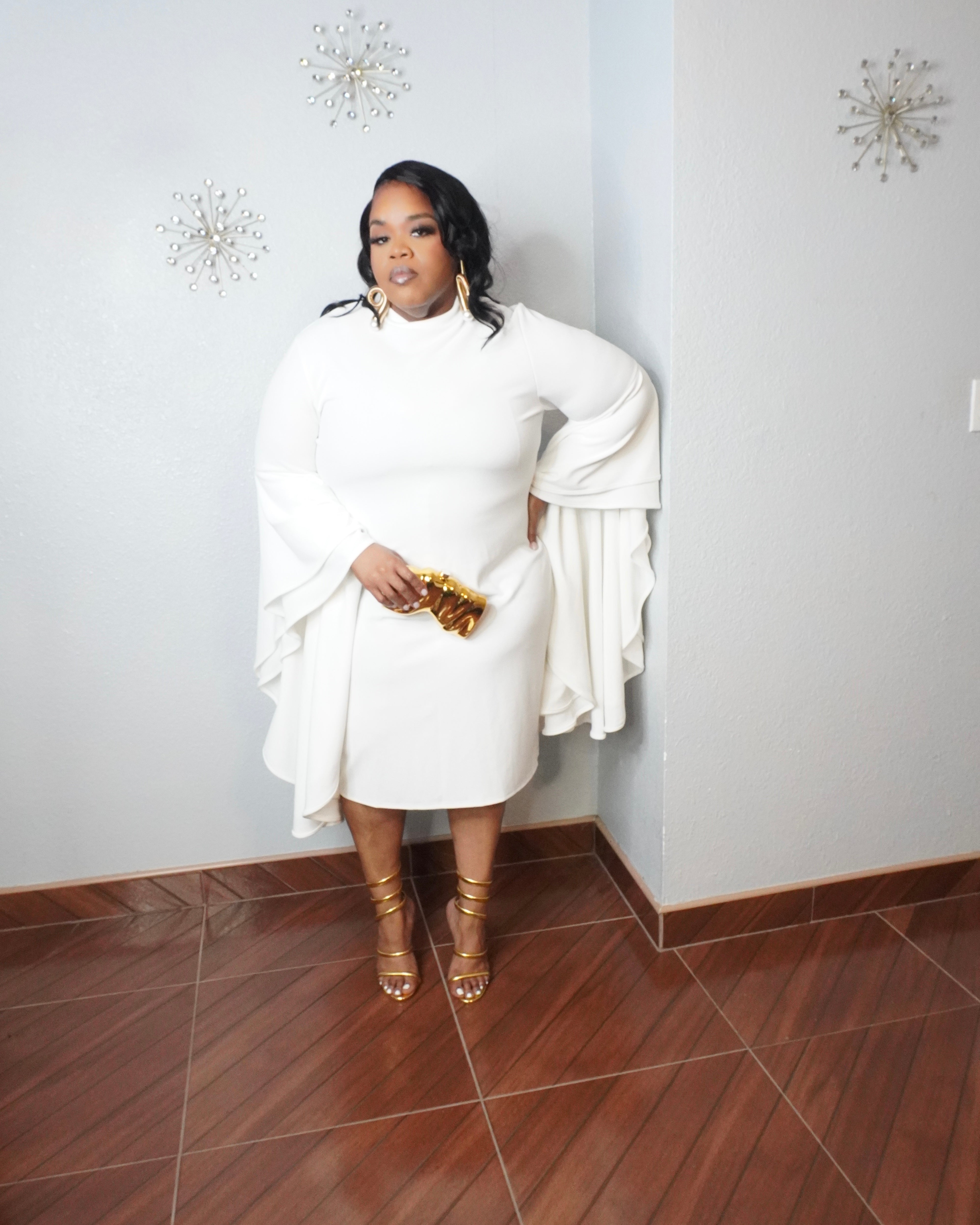 Plus size elegant all white outfit