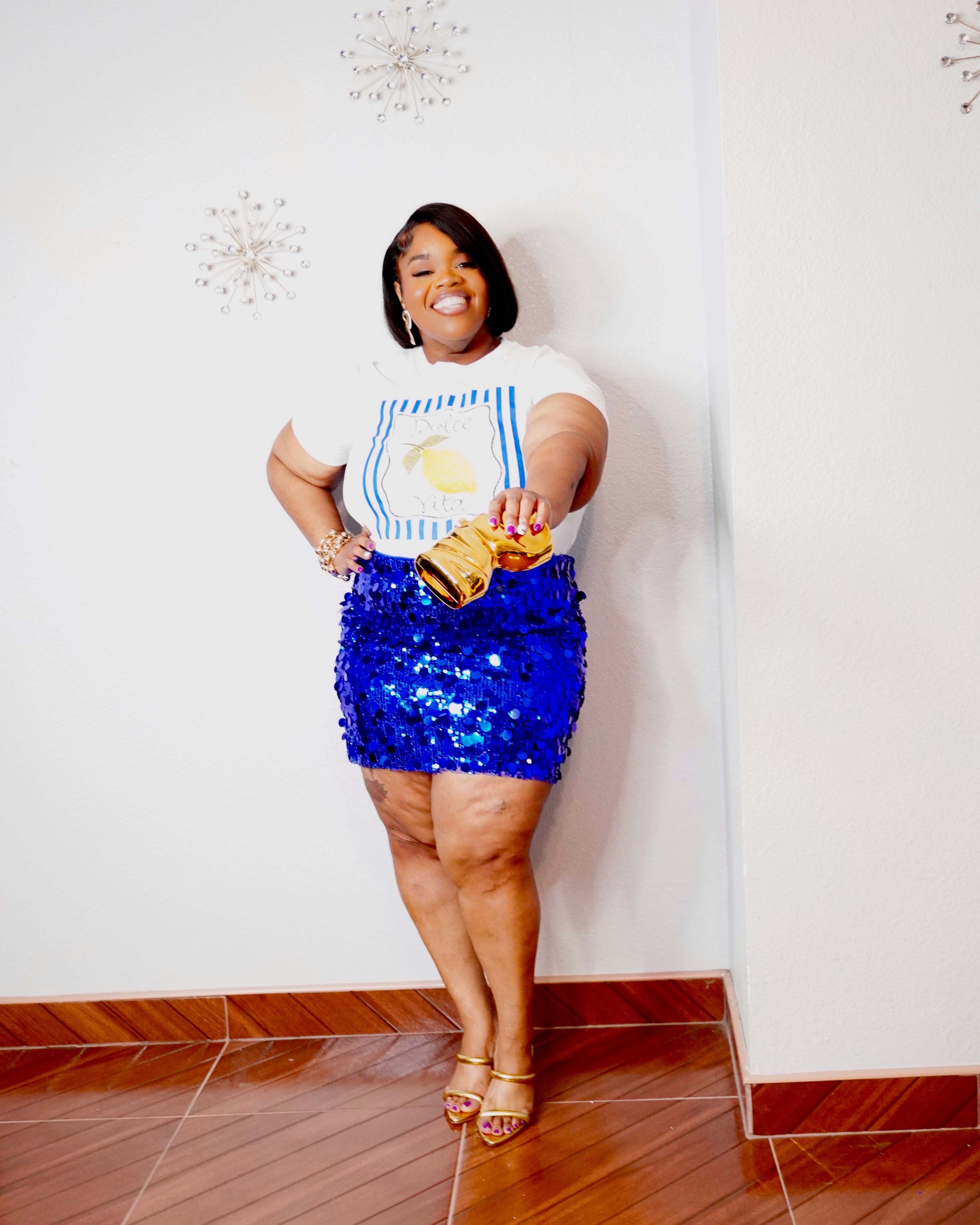 Curve friendly stretchy sequin mini skirt