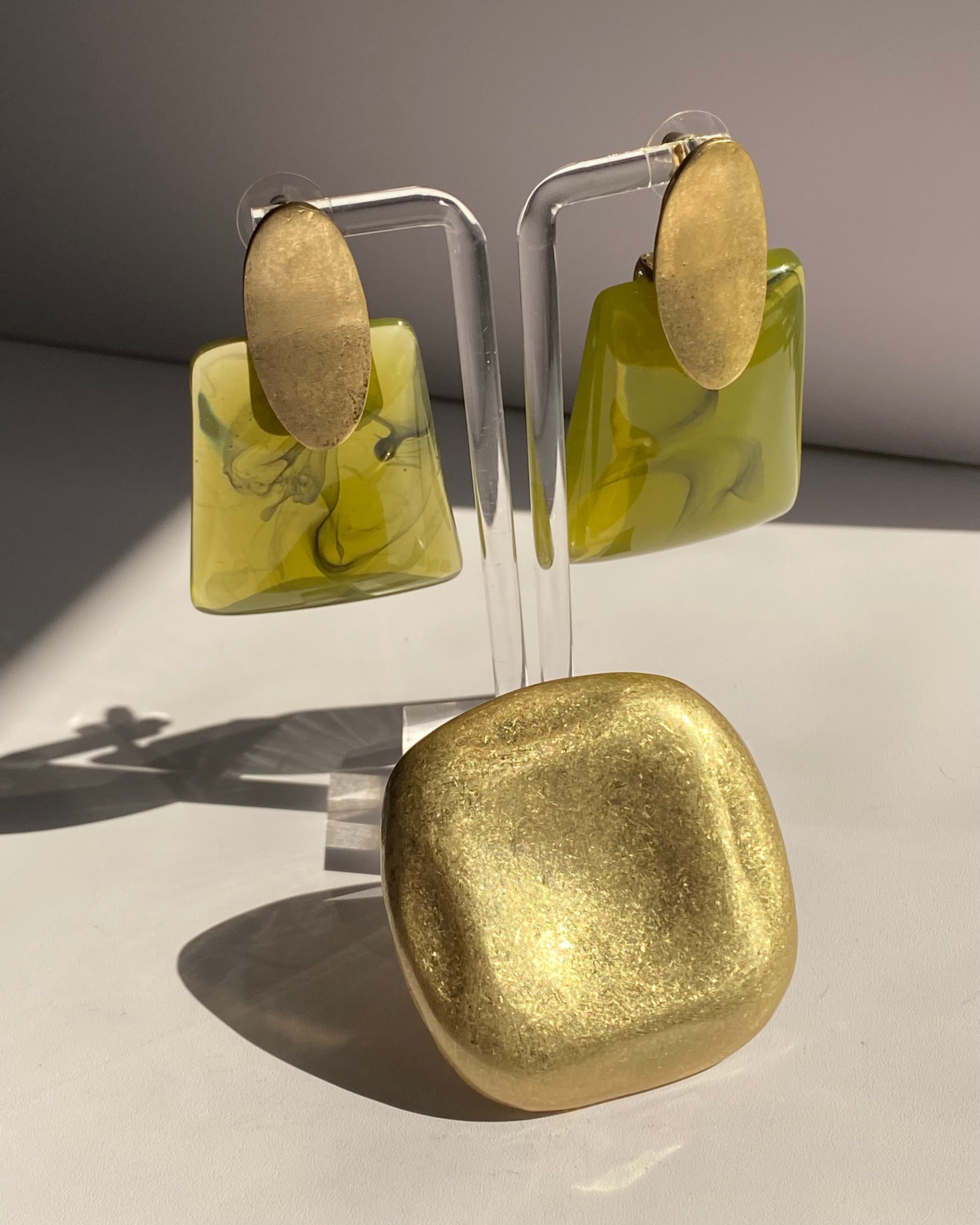 Olive green marbled resin drop earrings with brushed gold oval studs.
